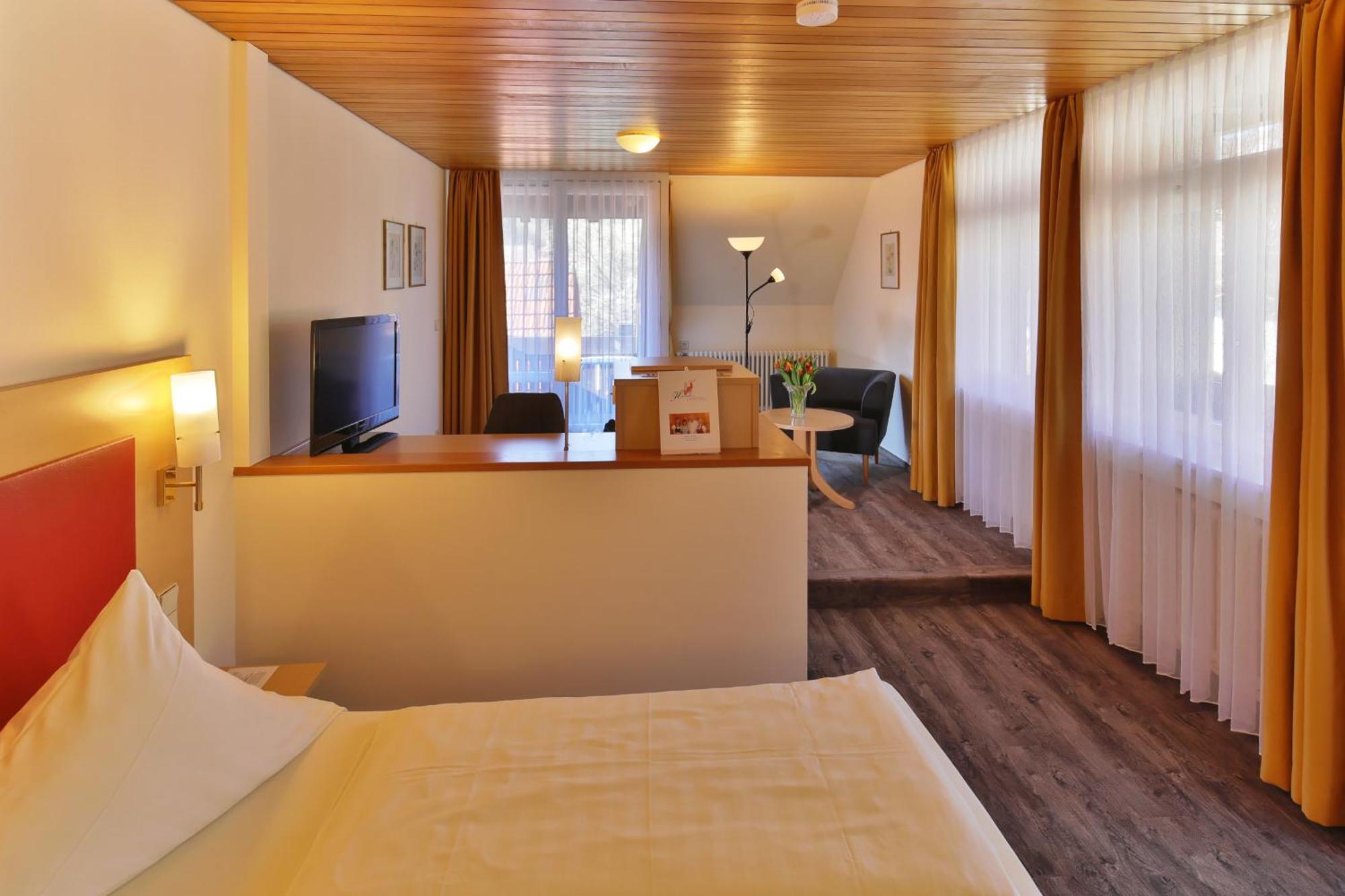 Hotel Hirschen Glottertal Kültér fotó