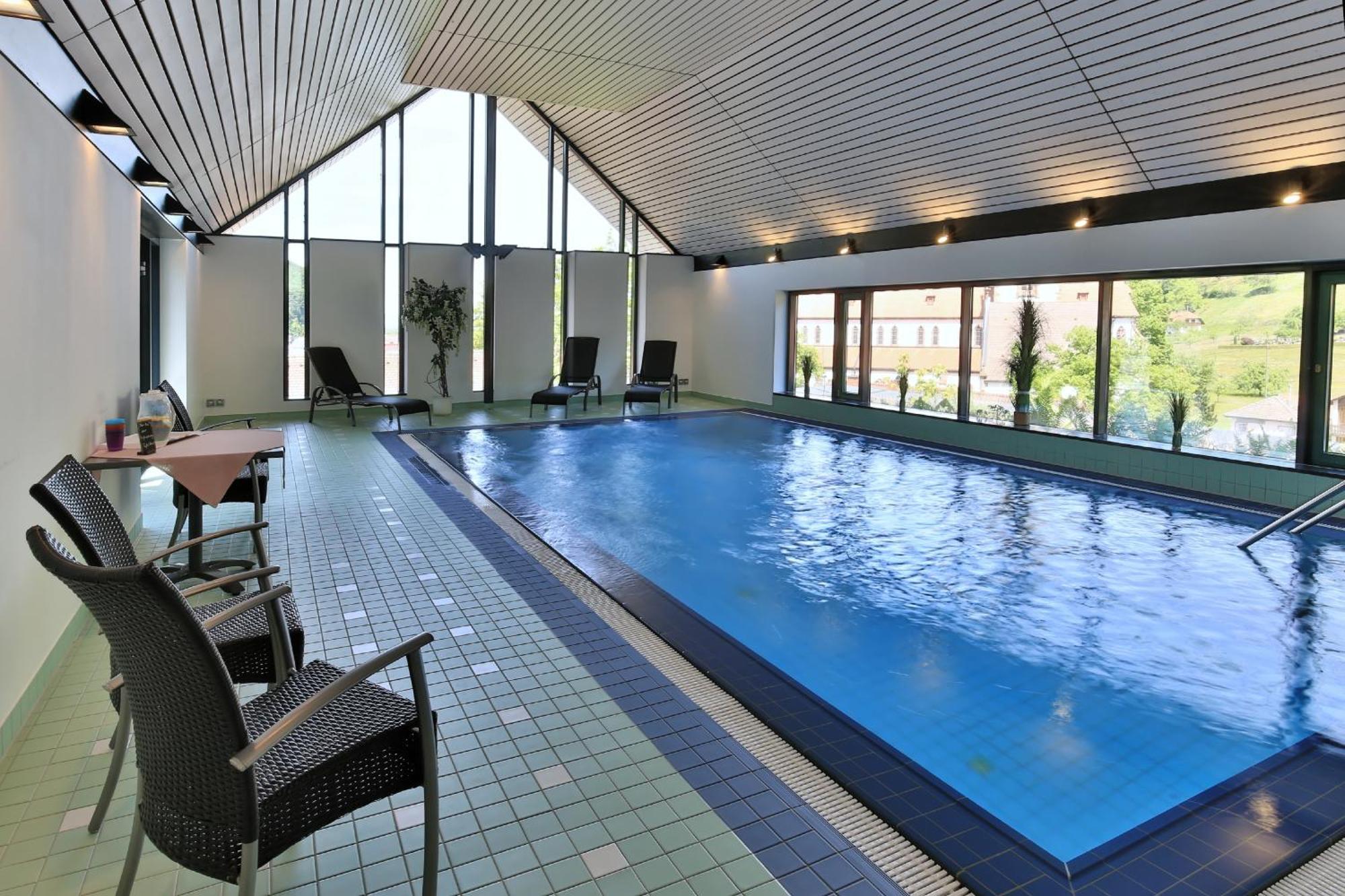 Hotel Hirschen Glottertal Kültér fotó