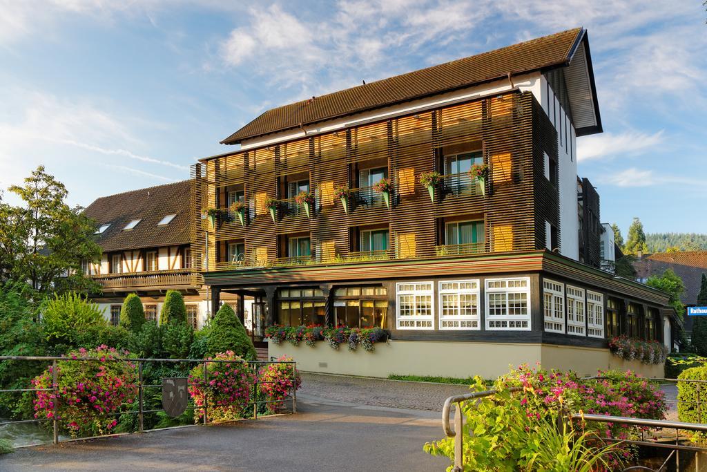 Hotel Hirschen Glottertal Kültér fotó