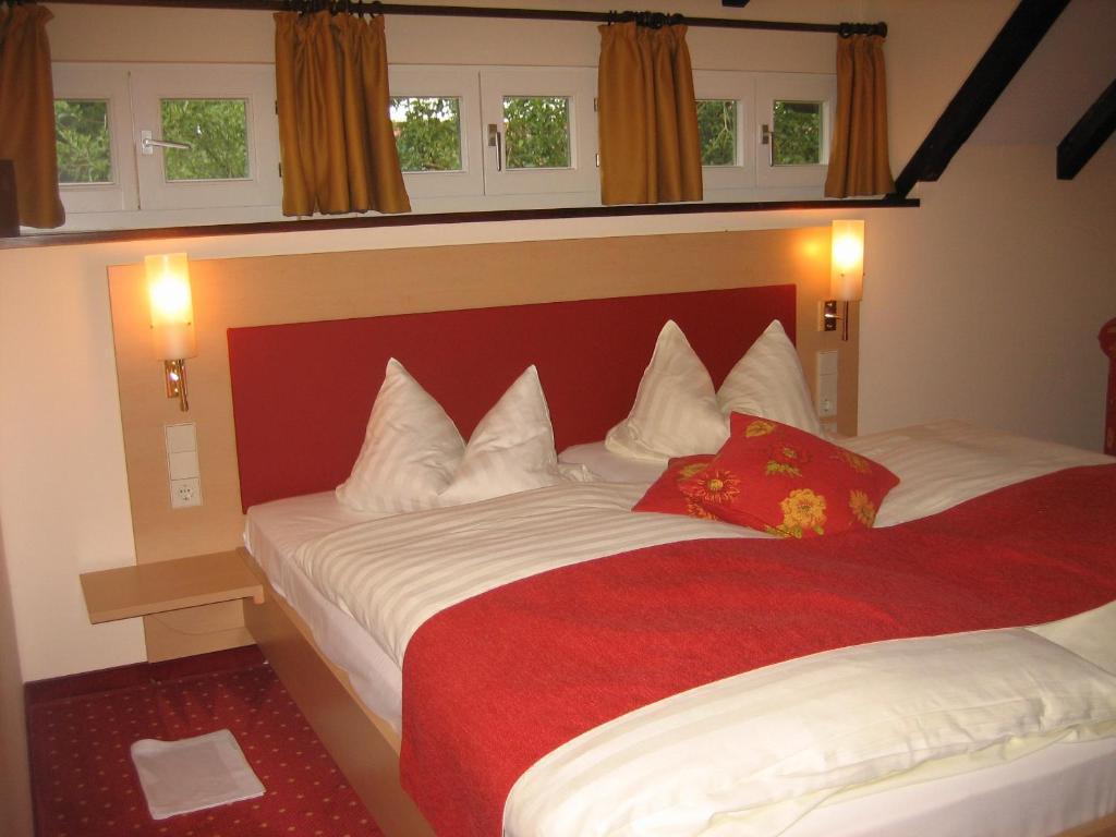 Hotel Hirschen Glottertal Szoba fotó